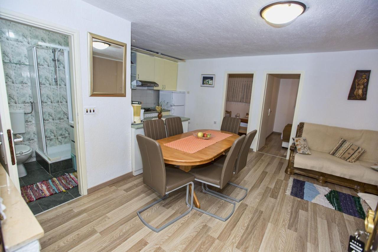 Apartmani Marijana Цезарица Екстериор снимка